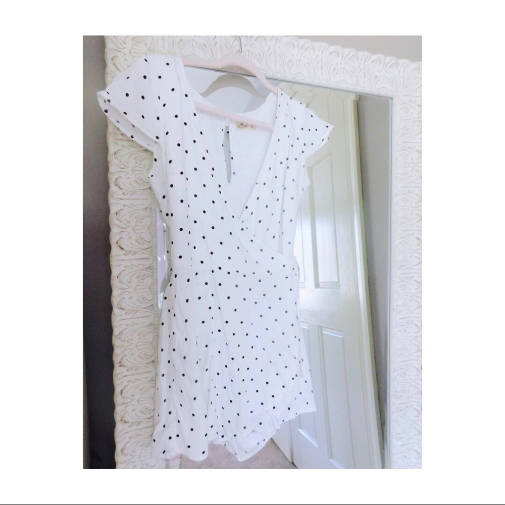 HOLLISTER Black and White Polka Dot Romper